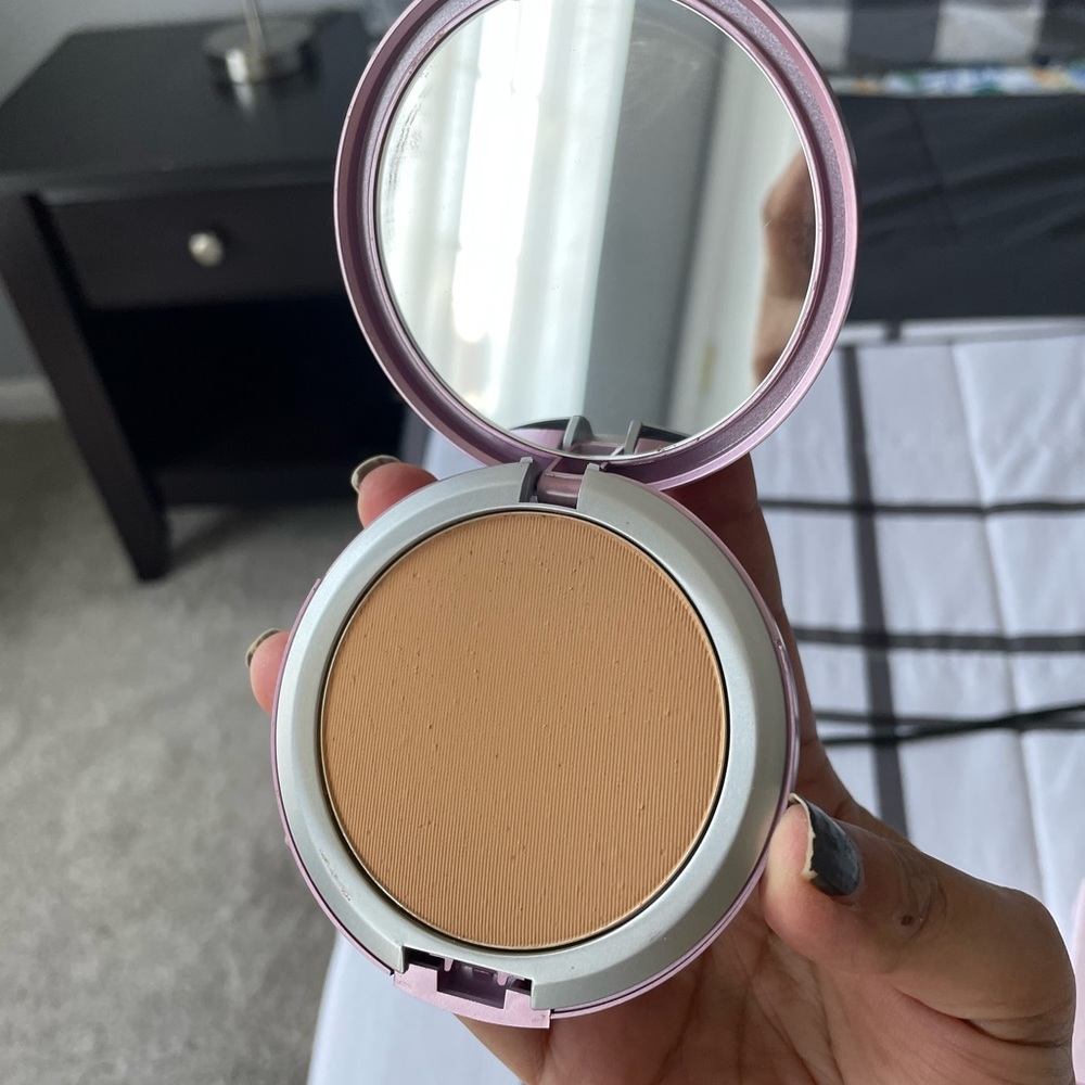 Mally Compact Foundation Powder Duo - Picture 3 of 5
